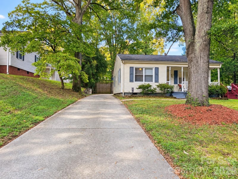 154 Shamrock St NE, Concord, NC 28025