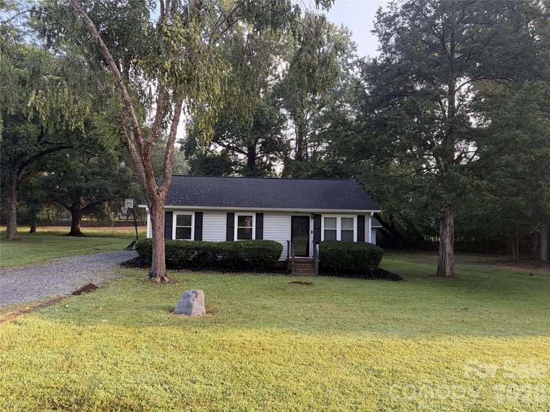 4012 Crestview Dr, Rock Hill, SC 29732