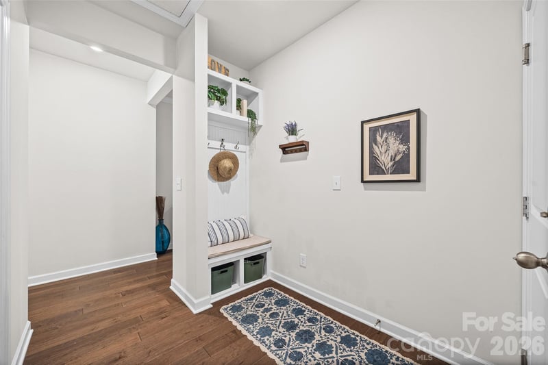 9125 Myrna Dr, Gastonia, NC 28056