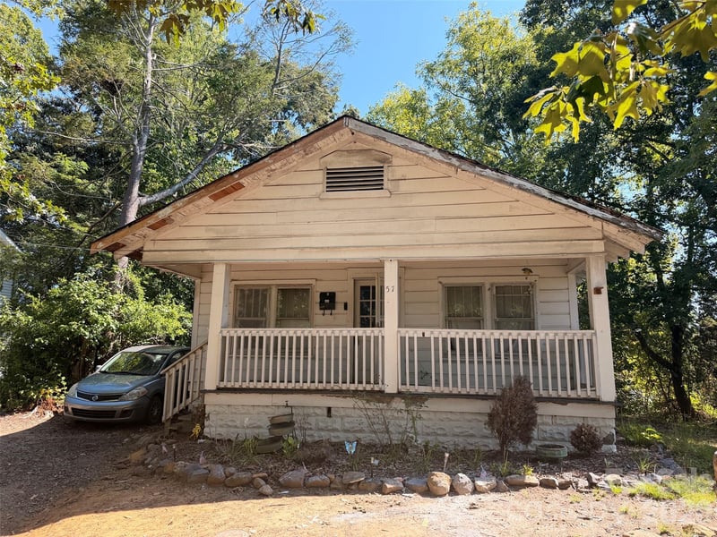 57 Mardell Cir, Asheville, NC 28806