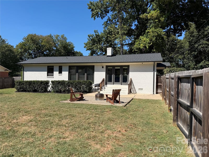5401 Seacroft Rd, Charlotte, NC 28210
