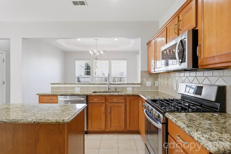 11239 Cypress View Dr, Charlotte, NC 28262