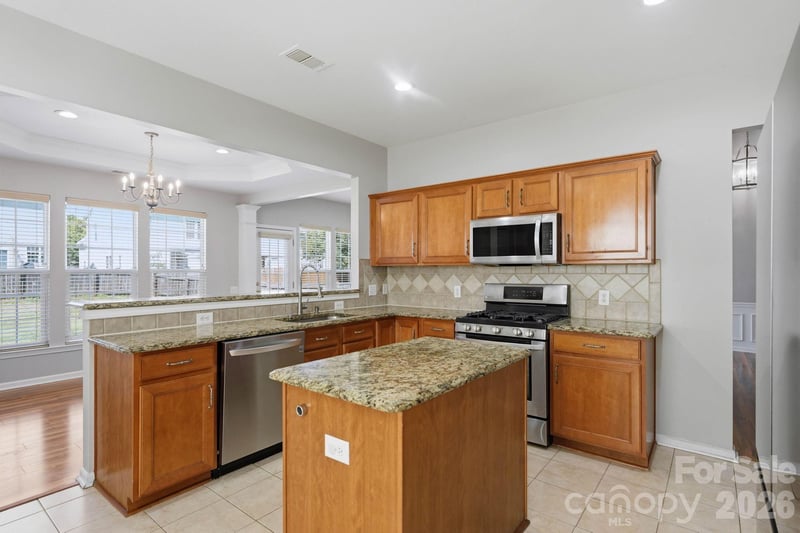 11239 Cypress View Dr, Charlotte, NC 28262
