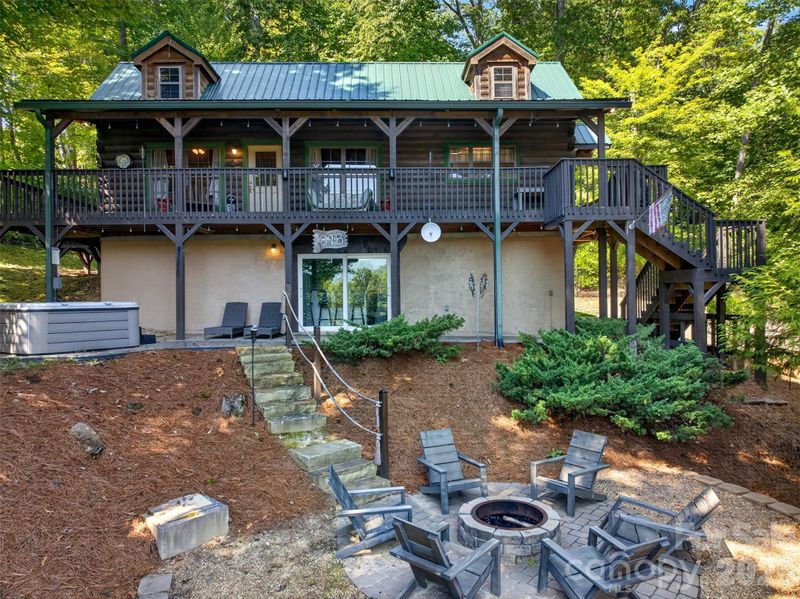 898 Morgan Hill Rd, Black Mountain, NC 28711