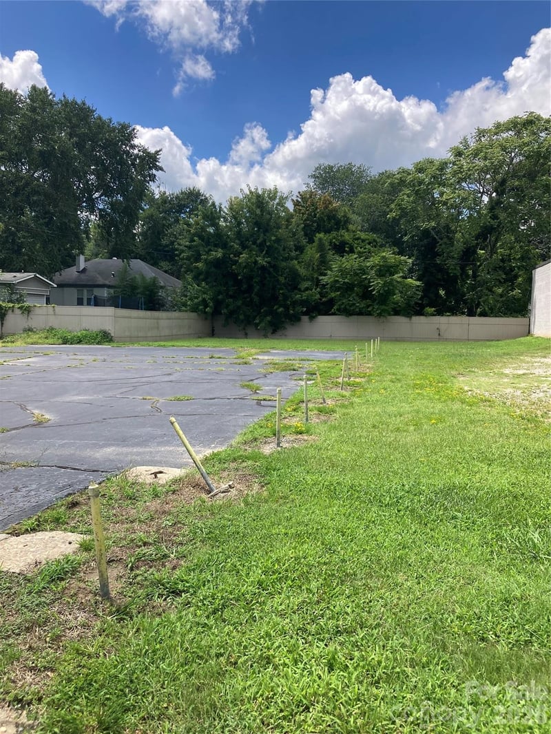 1201 N Cannon Blvd, Kannapolis, NC 28082