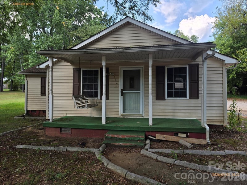 1304 Old Plank Rd, Salisbury, NC 28144