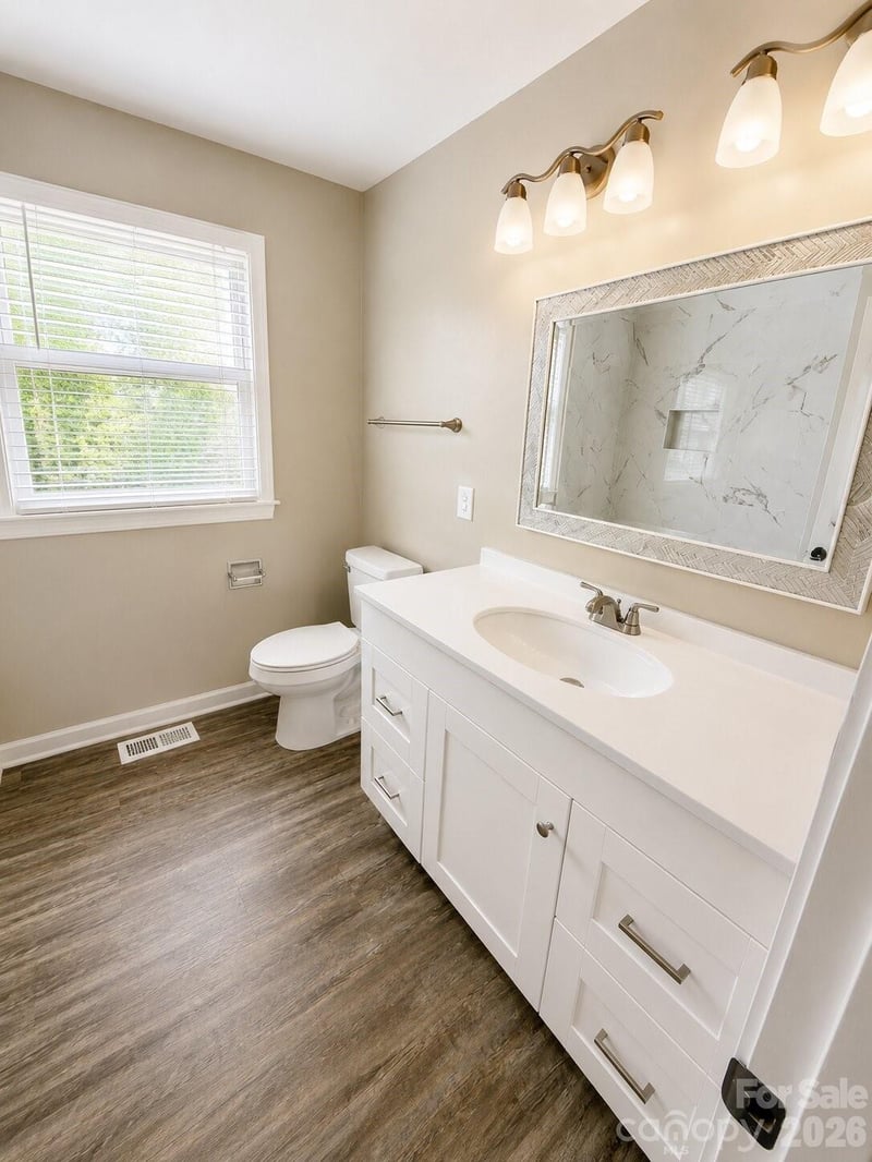 2756 Coronet Way, Charlotte, NC 28208