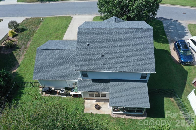236 17th Ave SE, Hickory, NC 28602
