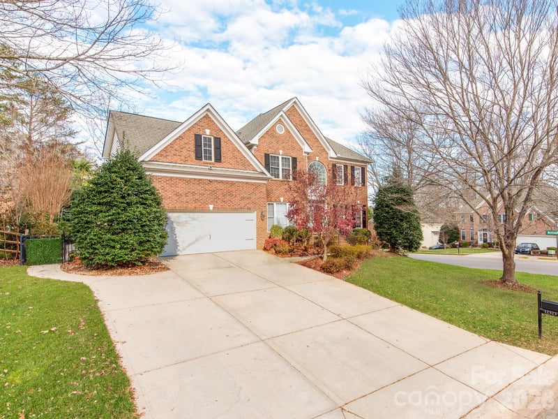 12323 Braeloch Ct, Huntersville, NC 28078