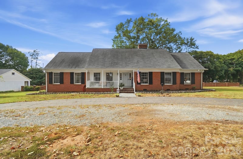 3031 Gardner Park Dr, Gastonia, NC 28054