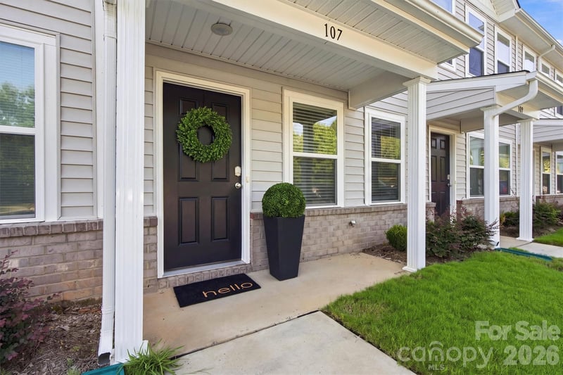 107 Villa Ln, Lincolnton, NC 28092