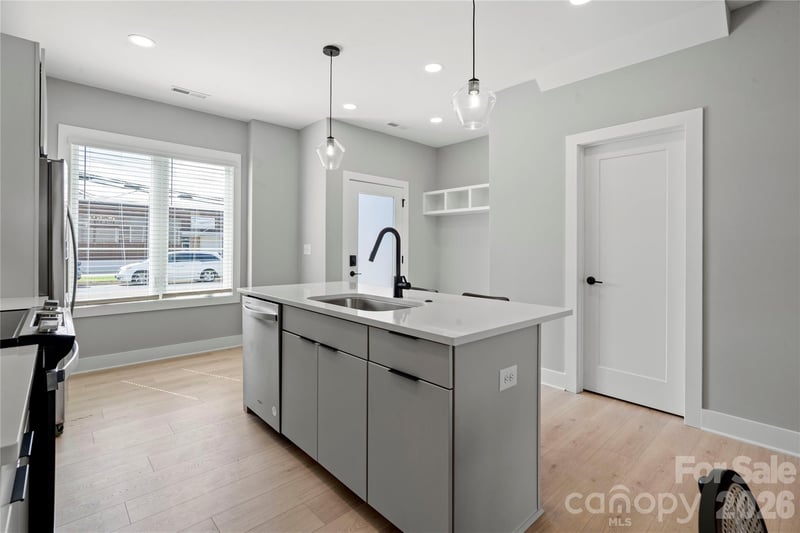 246 Freeland Ln, Charlotte, NC 28217