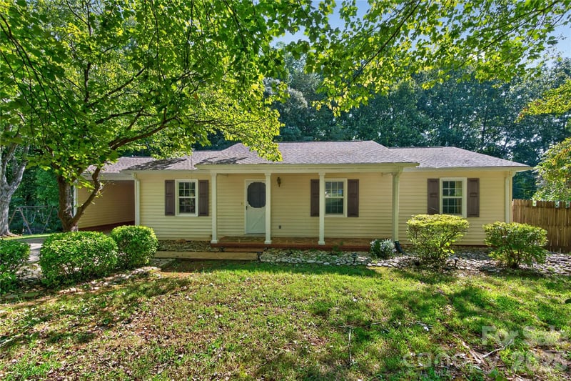 304 Hickory Ln, Salisbury, NC 28147