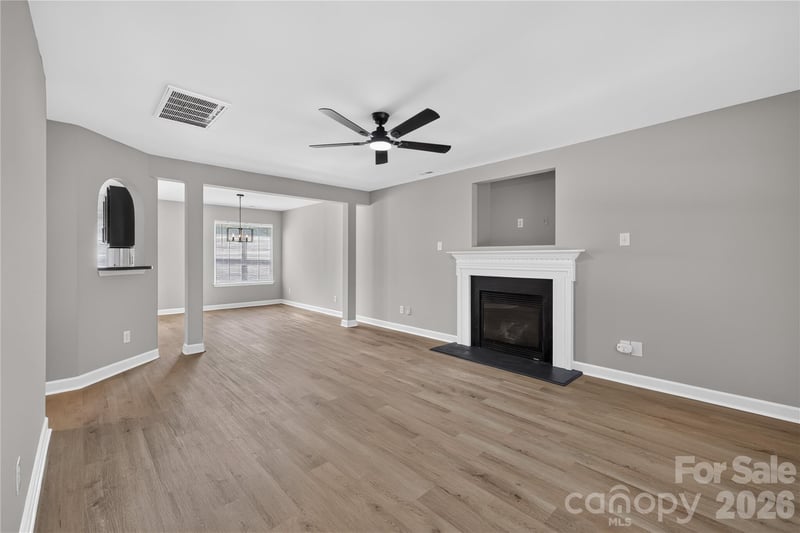 634 Longacre Dr, Charlotte, NC 28214