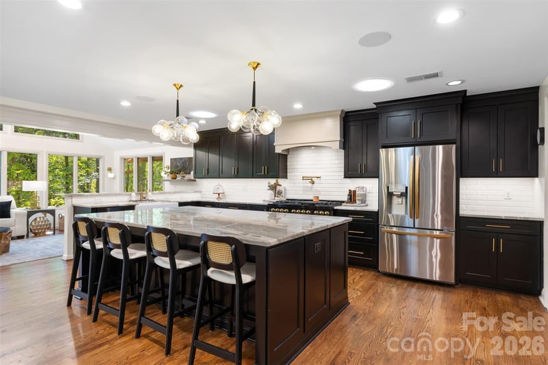 27 Timberidge Dr, Lake Wylie, SC 29710