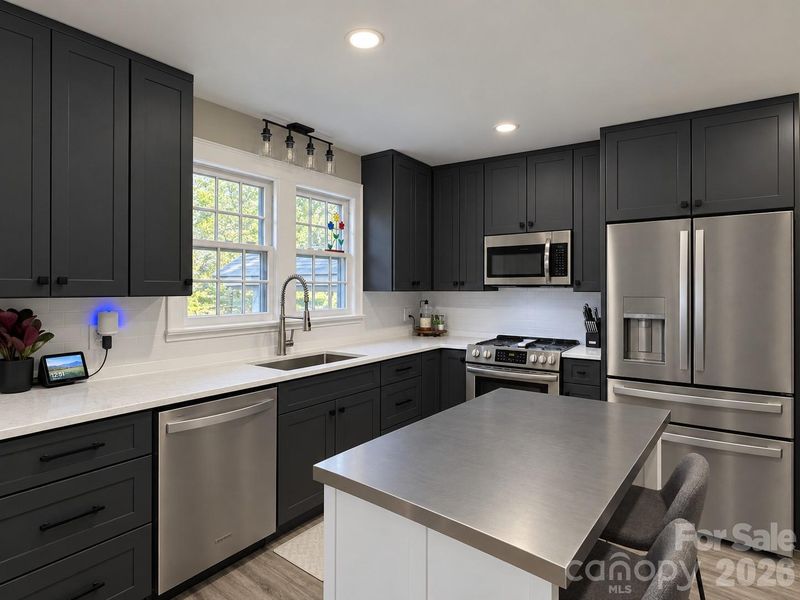 541 Perry Rd, Troutman, NC 28166