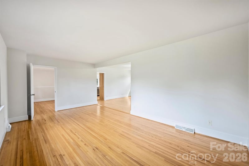 9436 Glen Brook Dr, Charlotte, NC 28215