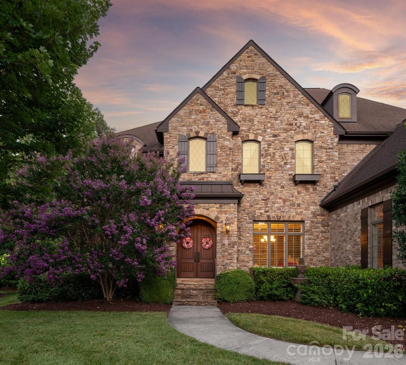 227 Glenmoor Dr, Waxhaw, NC 28173