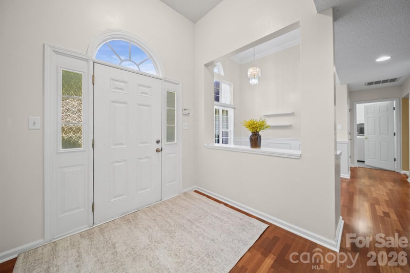 6414 Goldenblush Cir, Charlotte, NC 28269