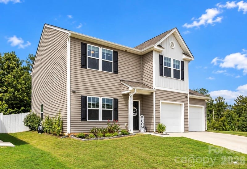 10304 Holly Park Dr, Charlotte, NC 28214