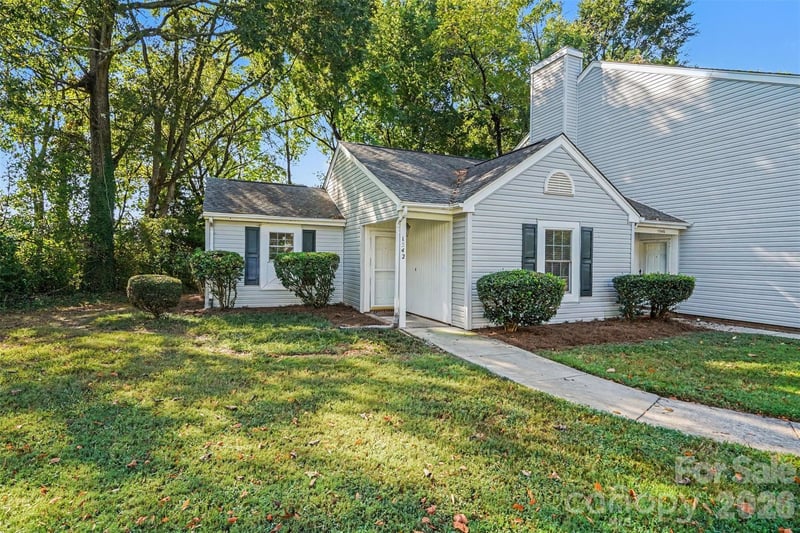 1542 Hunt Club Ct, Rock Hill, SC 29732