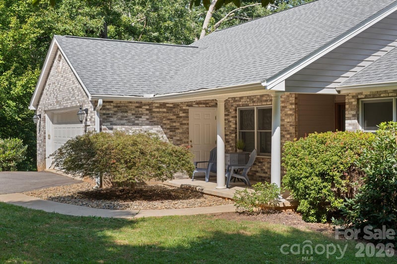 42 Gaston Mountain Rd, Asheville, NC 28806