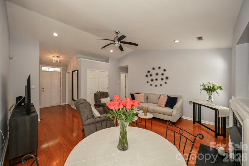 12728 Planters Row Dr, Charlotte, NC 28278