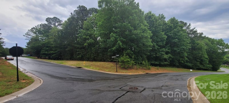 4000 Beechwood Spring Ln, Belmont, NC 28012