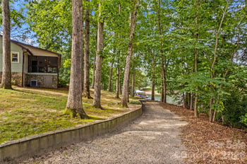 173 Waddell Rd, Mooresville, NC 28117