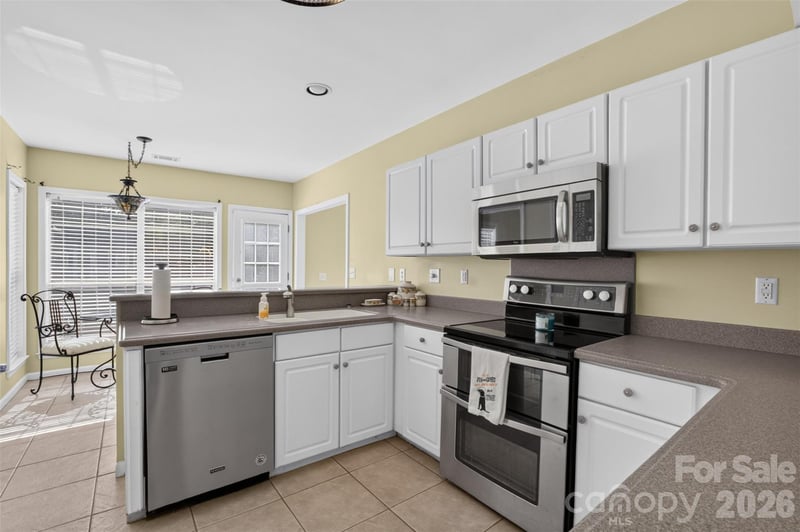 11325 Longhedge Ln, Charlotte, NC 28273