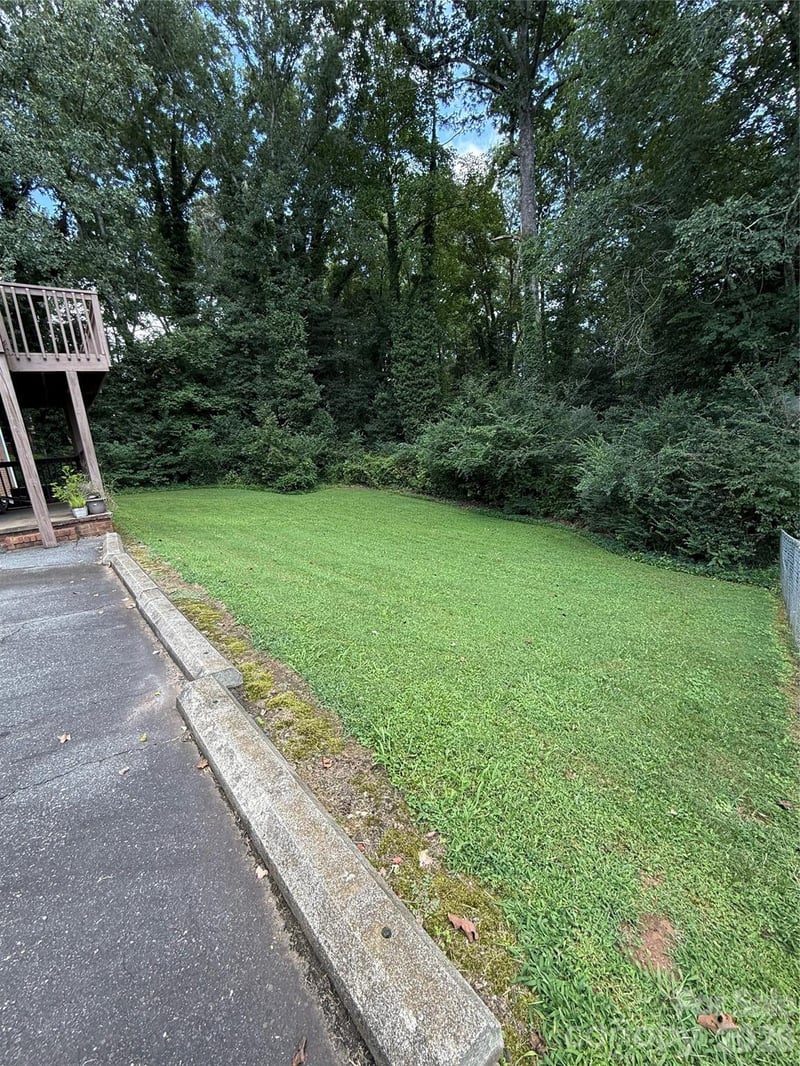 192 Heritage View Rd, Hickory, NC 28601