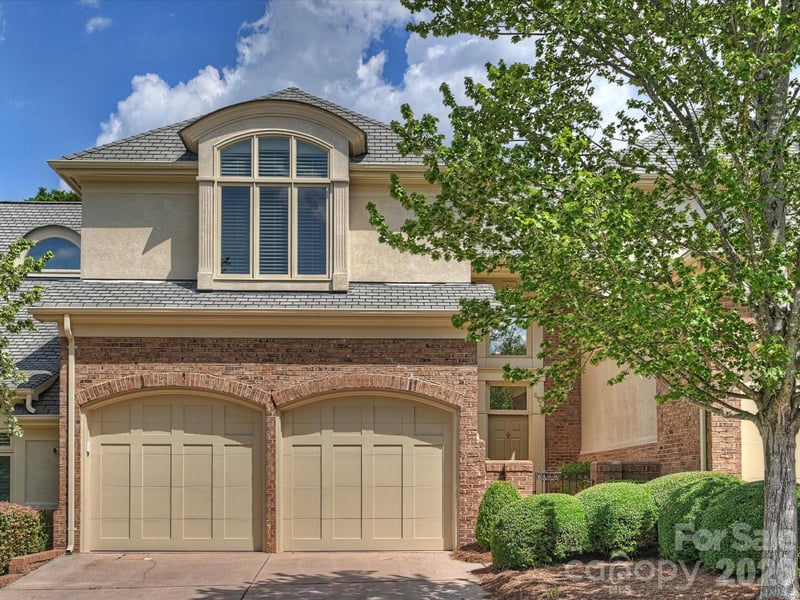 8929 Challis Hill Ln, Charlotte, NC 28226