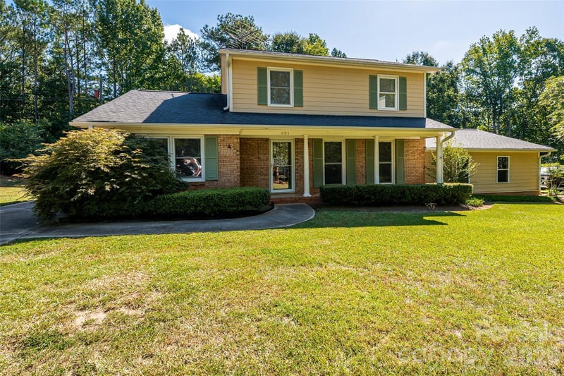 621 S Jackson Ave, Waxhaw, NC 28173
