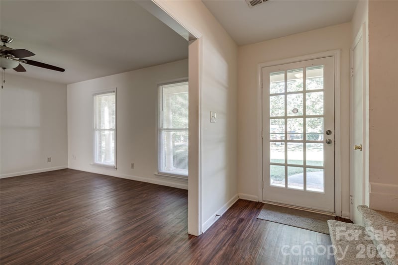 621 S Jackson Ave, Waxhaw, NC 28173