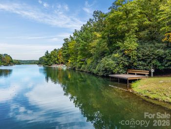 148 Tsisqua Cir, Brevard, NC 28712