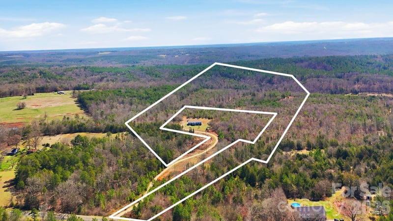 13562 Smith Ford Rd, Hickory Grove, SC 29717
