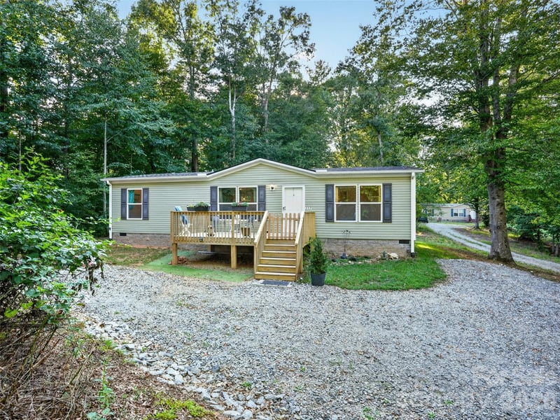 117 Eade Rd, Hendersonville, NC 28729