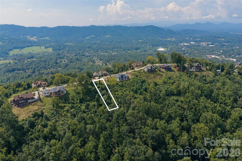 44 Longstreet Ct #5, Weaverville, NC 28787