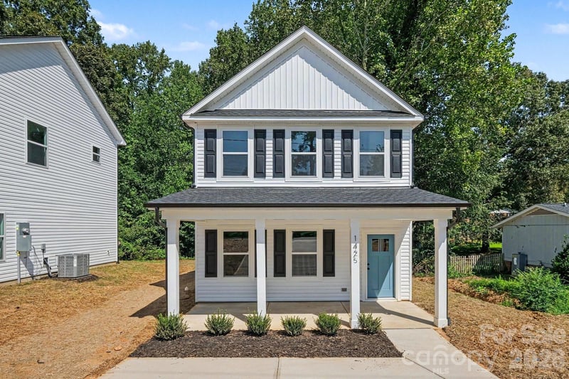 1425 23rd Avenue Pl NE, Hickory, NC 28601
