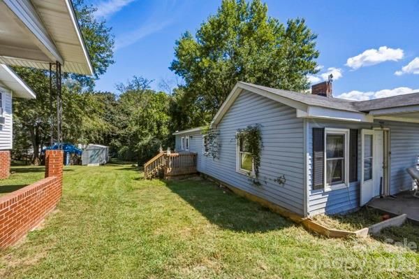 404 Clinton Ave, Lancaster, SC 29720