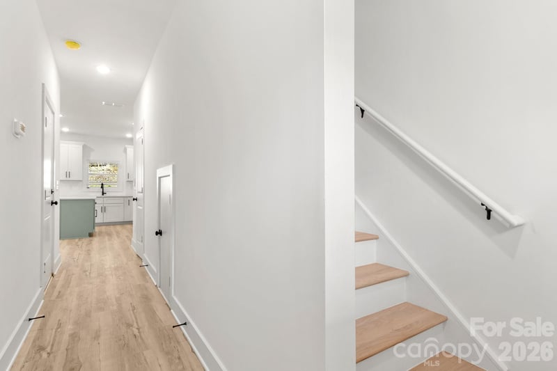516 Carolyn Ln, Charlotte, NC 28213