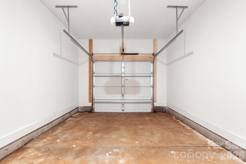 512 Carolyn Ln, Charlotte, NC 28213