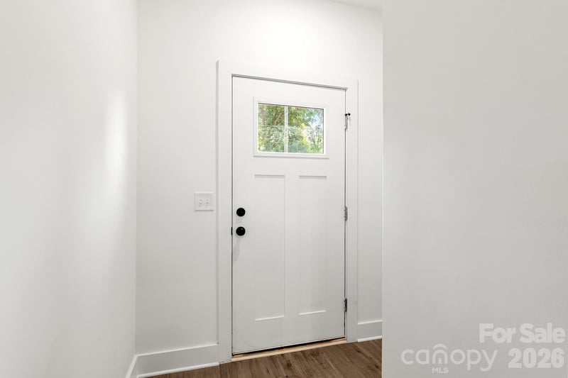 512 Carolyn Ln, Charlotte, NC 28213
