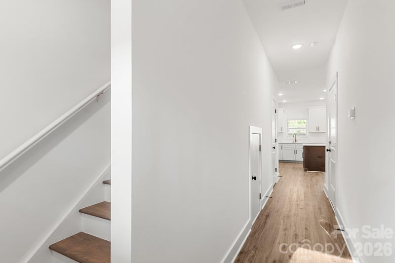 512 Carolyn Ln, Charlotte, NC 28213