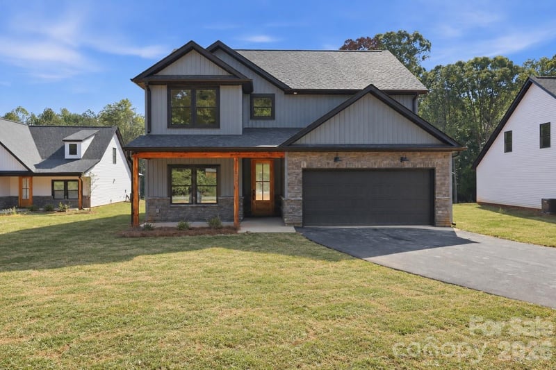 363 Lake Farm Dr, Salisbury, NC 28146