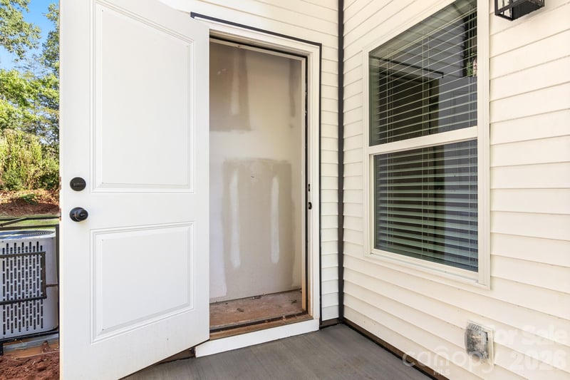 520 Carolyn Ln, Charlotte, NC 28213