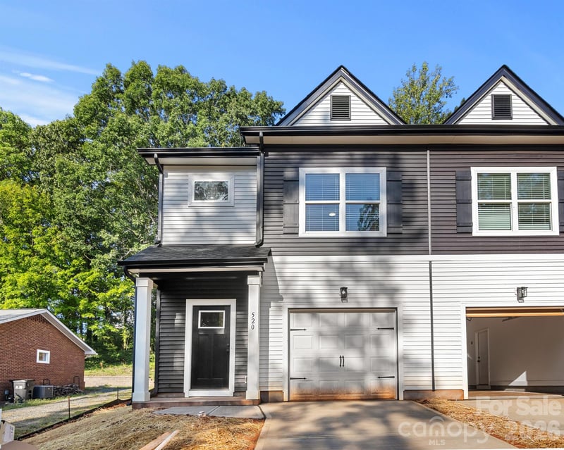 520 Carolyn Ln, Charlotte, NC 28213