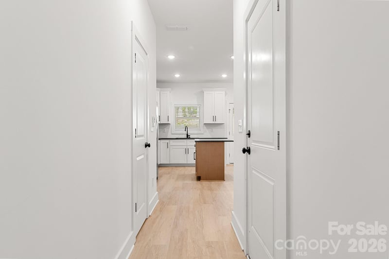 520 Carolyn Ln, Charlotte, NC 28213