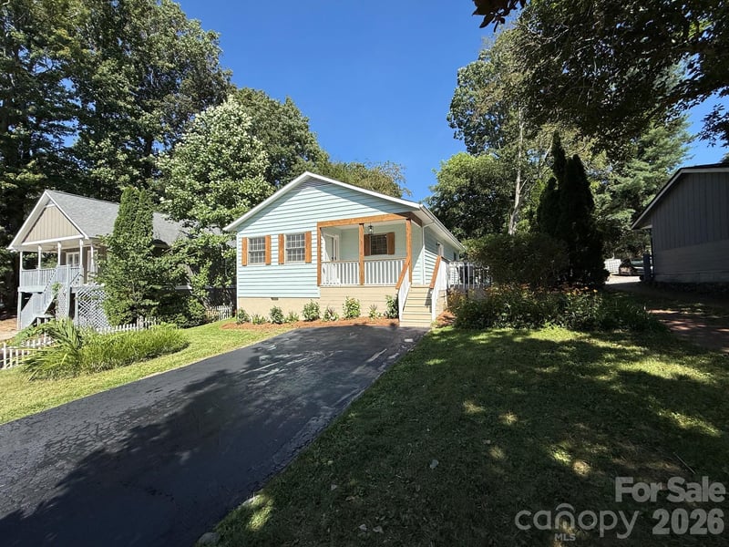 153 Locust Ct, Arden, NC 28704