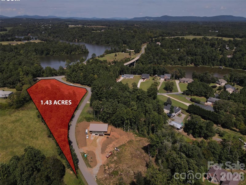 4707 Crystal Falls Ave, Hickory, NC 28601